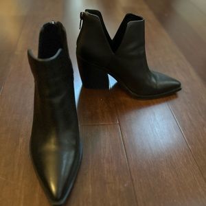 Vince Camuto Black Booties women’s size 7.5